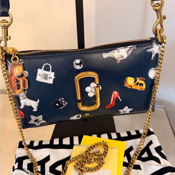 MARC JACOBS- The Trinket Snapshot Convertible Shoulder Bag - Picture 6 of 8